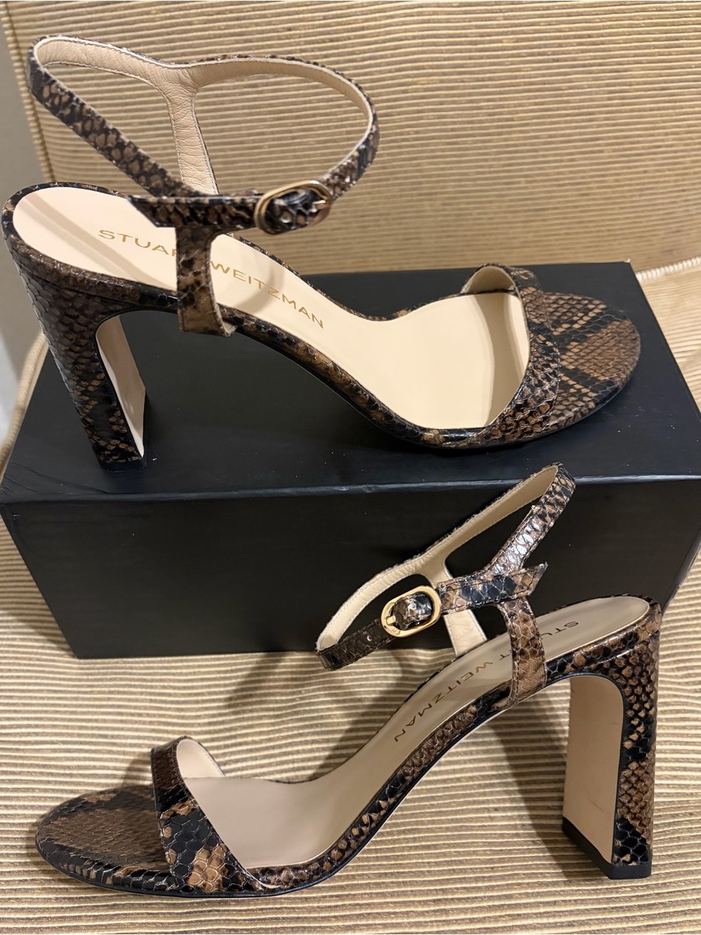 NWOT Stuart Weitzman Snakeskin Babette 85 Leather Ankle Strap Sandal - Size 9